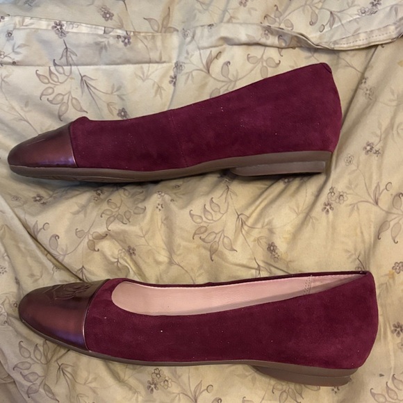 Taryn Rose Annabella Ballet Flats - Picture 7 of 8